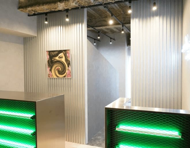 ME.REBO銀座(銀座)のメンズ眉毛サロン店内写真 1枚目