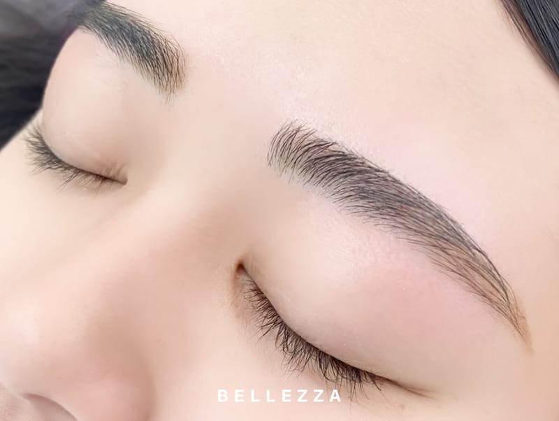 BELLEZZA 神楽坂店 アイブロウ・アイラッシュサロンの店内写真3