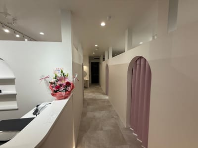 眉毛とまつげパーマの専門店 ロレインブロウ 福島西店 店内写真 1枚目