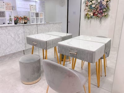 まつげパーマ&眉毛専門店 ECLAT BROW大門浜松町店 店内写真 1枚目