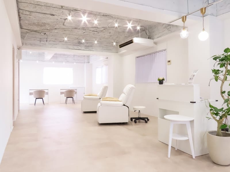 EYE&NAIL I.RO 田町三田店(品川)のメンズ眉毛サロン