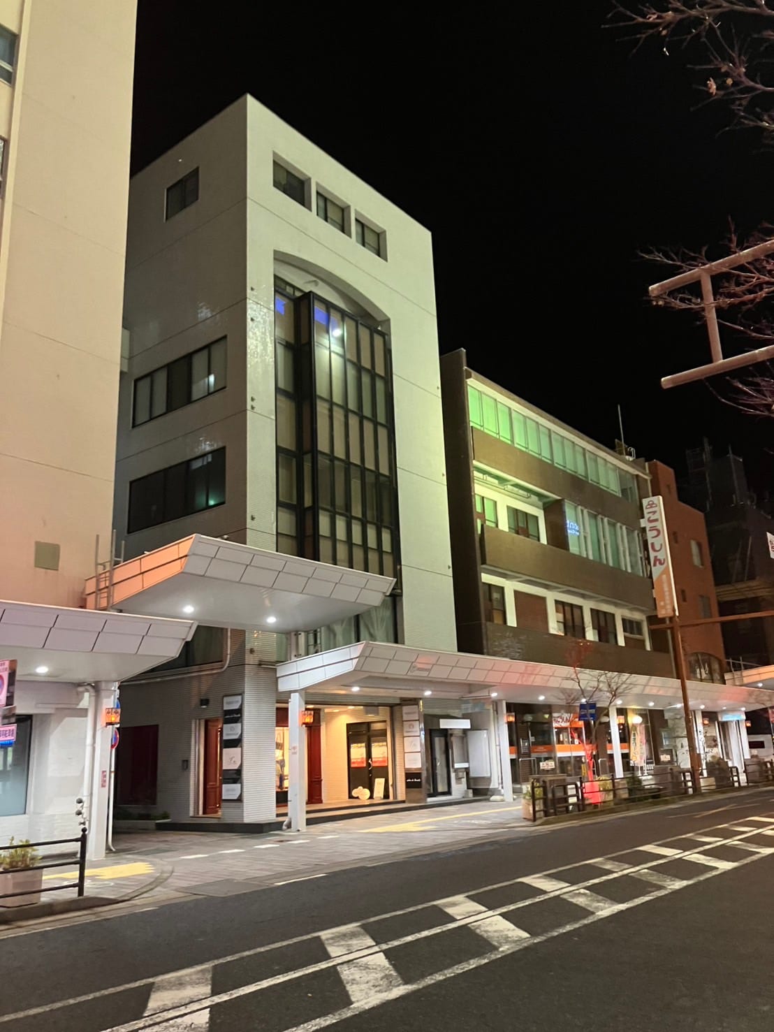 WHITE EYE 鹿児島天文館店(鹿児島)のメンズ眉毛サロン店内写真 1枚目