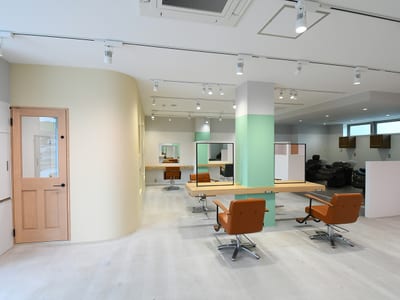 est calla浦和美園 店内写真 1枚目