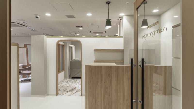 eye 梅田(茶屋町)のメンズ眉毛サロン