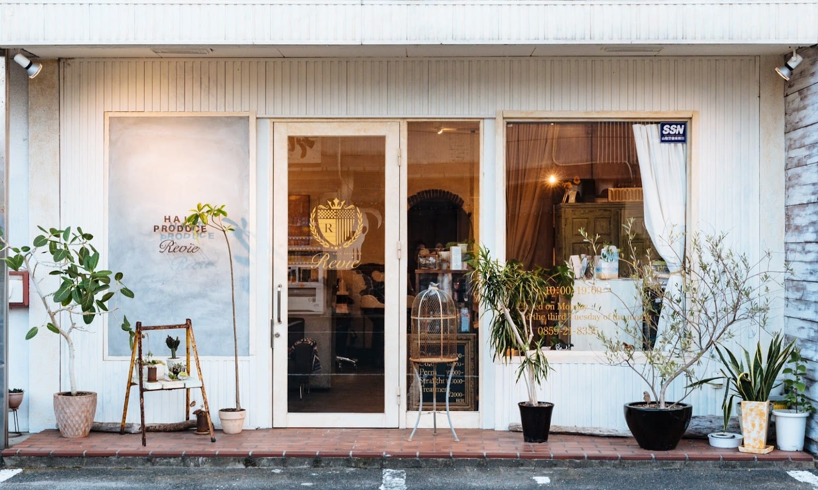 Revie(キレイ)(米子)のメンズ眉毛サロン店内写真 1枚目