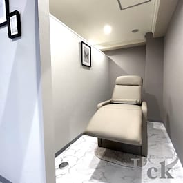 I'ck博多店5月1日OPEN 店内写真 2枚目